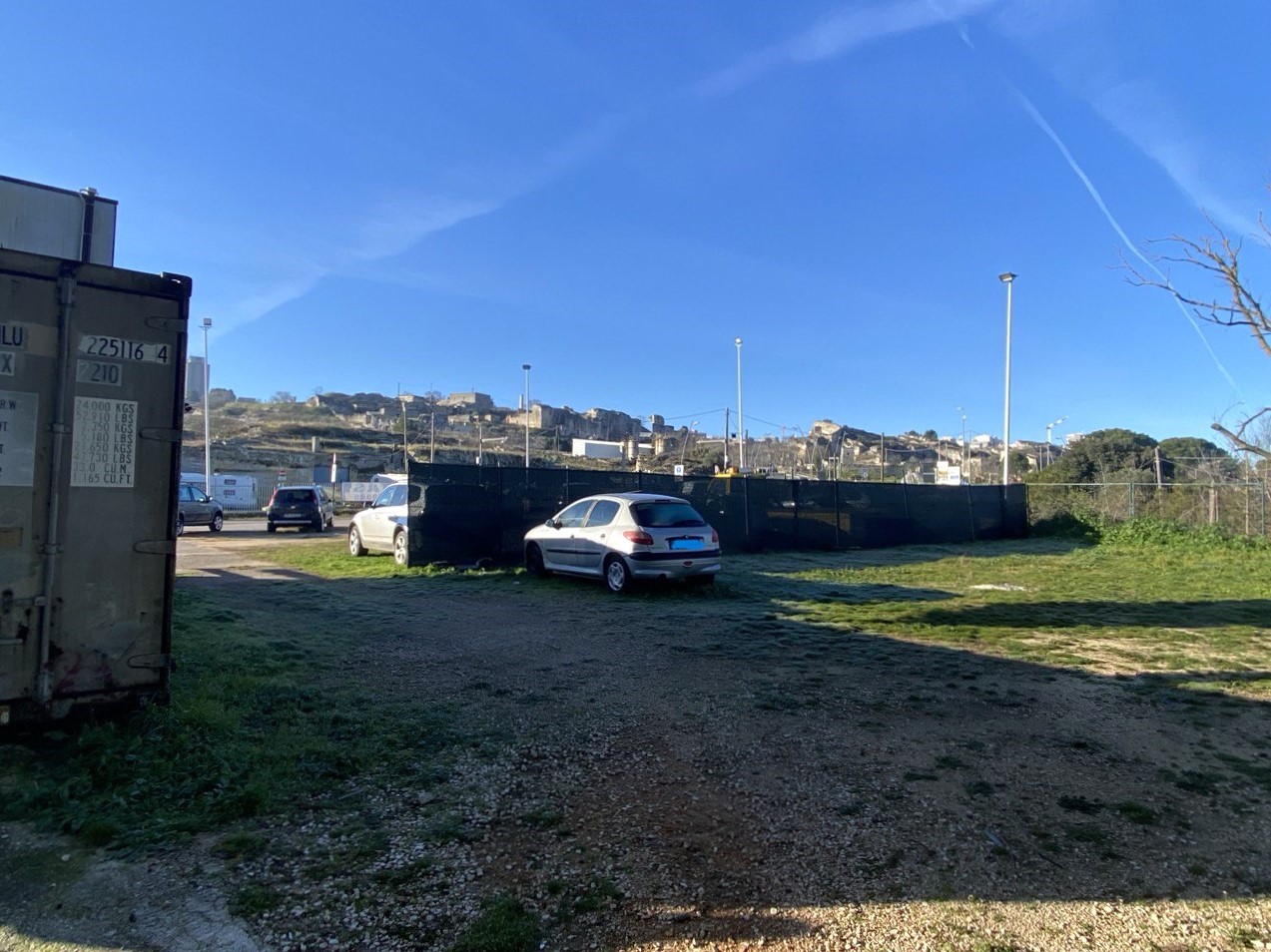 Matera – Affitto Grande Piazzale Commerciale D/8 ad Alta Visibilità