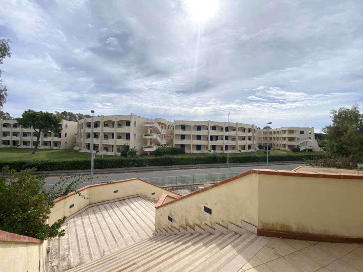DUE LOCALI COMMERCIALI IN VENDITA – MARINA DI PISTICCI (LIDO 48)