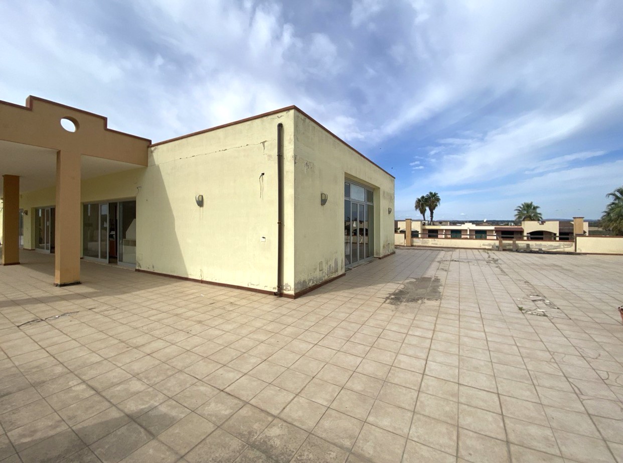 DUE LOCALI COMMERCIALI IN VENDITA – MARINA DI PISTICCI (LIDO 48)