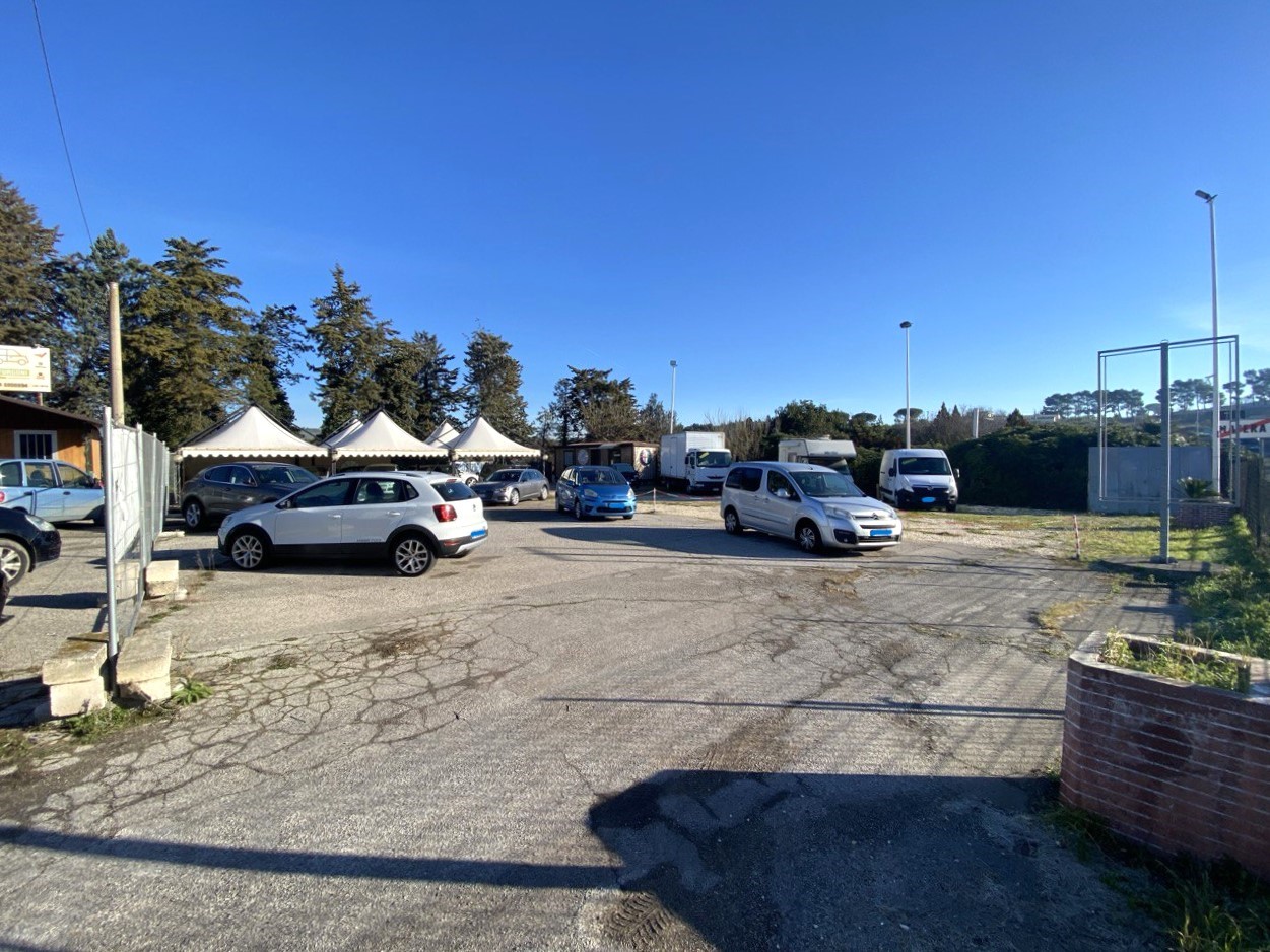 Matera – Affitto Grande Piazzale Commerciale D/8 ad Alta Visibilità